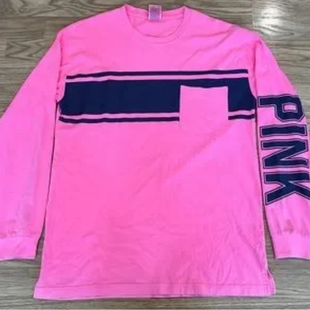Victoria’s Secret pink campus tee